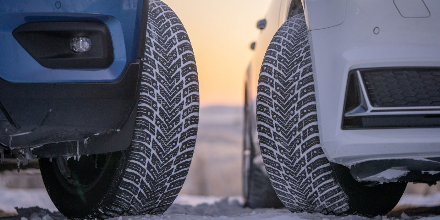Pourquoi devrais-je utiliser des pneus cloutés pour la conduite hivernale ?